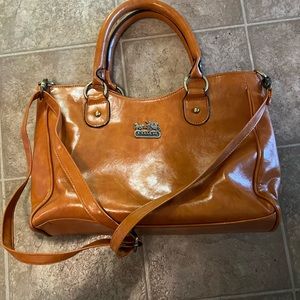 Tan Coach leather handbag with shoulder strap